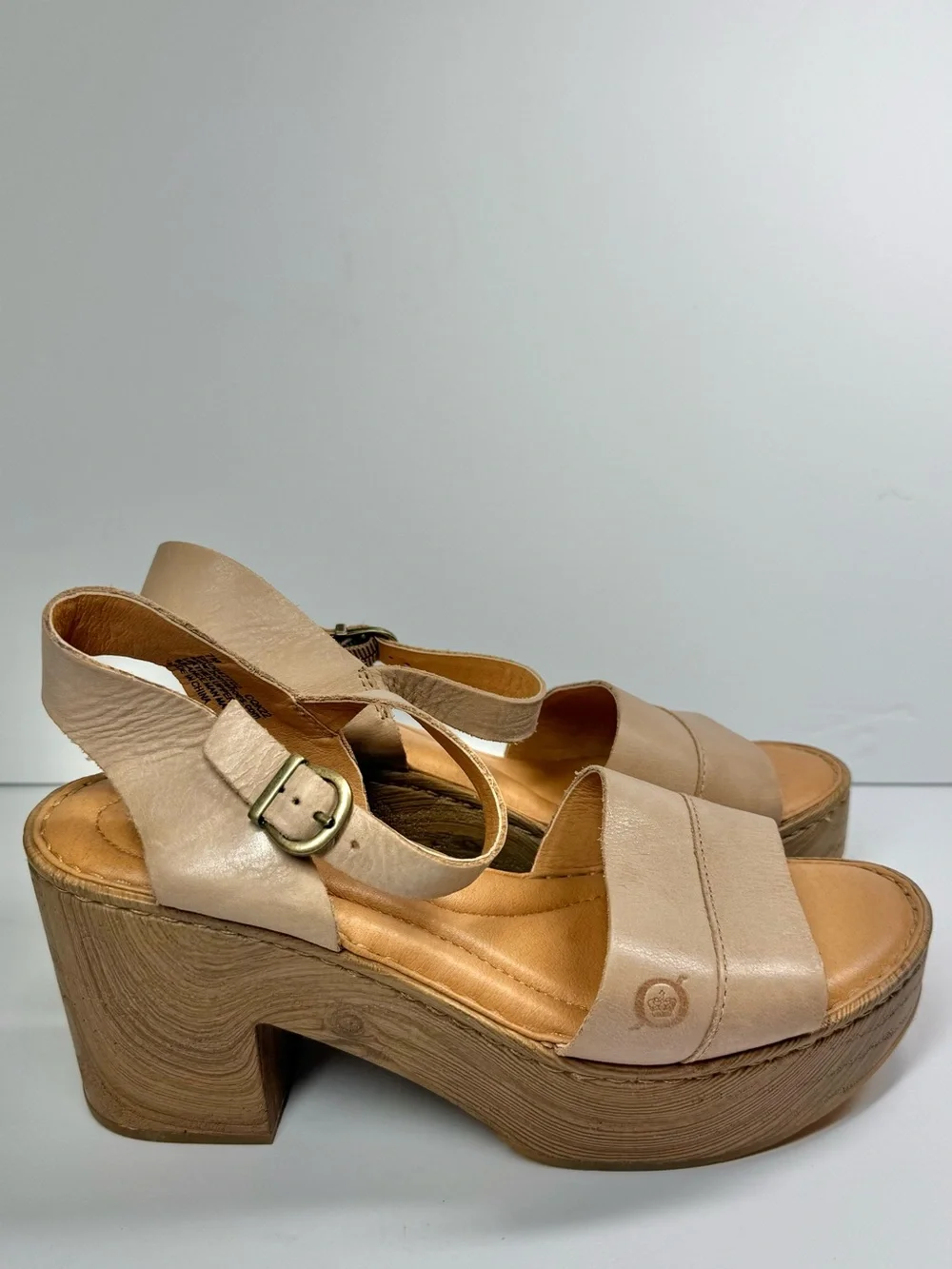 Born Beige Leather Platform Sandals with Wood-Look Wedge Women’s Size 7M